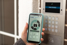 Jak technologia RFID usprawnia obsługę gości w obiektach noclegowych?